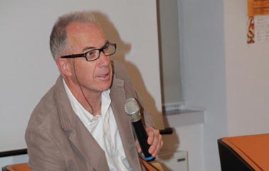'Un libro ogni 30 secondi' di e con C. Martinelli
	