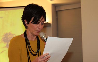 P. Cicuttini legge un brano dal suo racconto